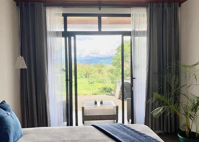 Bed & Breakfast Santa Maria - Private Bay Arenal 4*